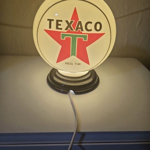 Texaco Gas Pump Globe Lamp - Nightlight. Enesco Excellent Cond. 7 Inches Tall - Picture 2 of 13
